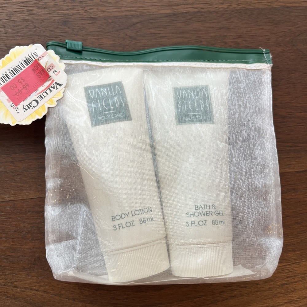 Vanilla Fields Body Care Gift Set Body Lotion & Shower Gel 3.3 Oz HTF